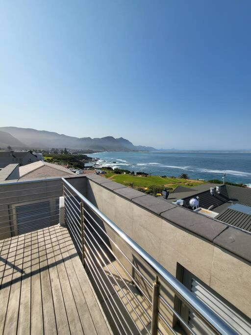 *Self-Check In - Whale Watching Paradise -Central* Hermanus Exterior photo